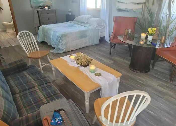 Lakeside Village Park Motel